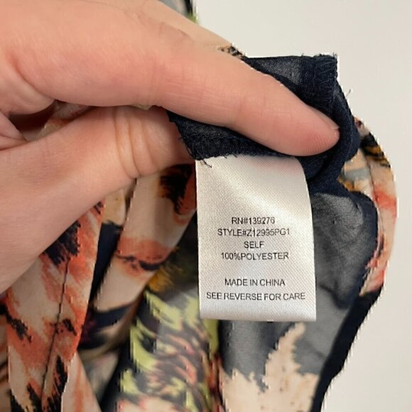 DANIEL RAINN Navy Blue Cream Ivory Multi Floral Tie Neck Button Down Tank Blouse - Picture 8 of 15